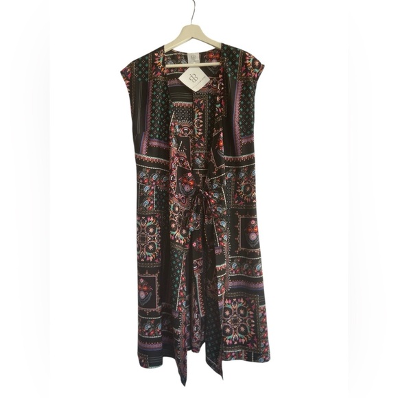 Papillon Blanc Bohemian Black and Red Patterned Dress / kimono Size Medium NEW - Picture 1 of 13